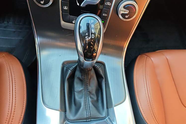 Used Volvo S60 2016 S60L T5 Smart Upgrade Edition
