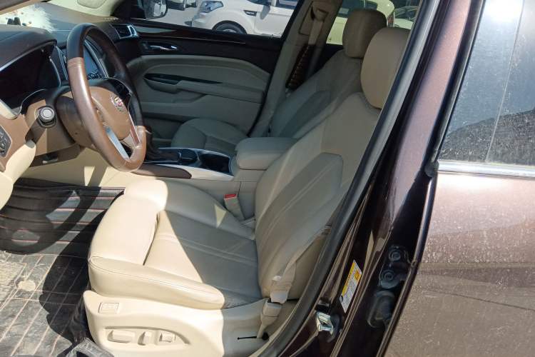 Used Cadillac SRX 2015 3.0L Elite Model
