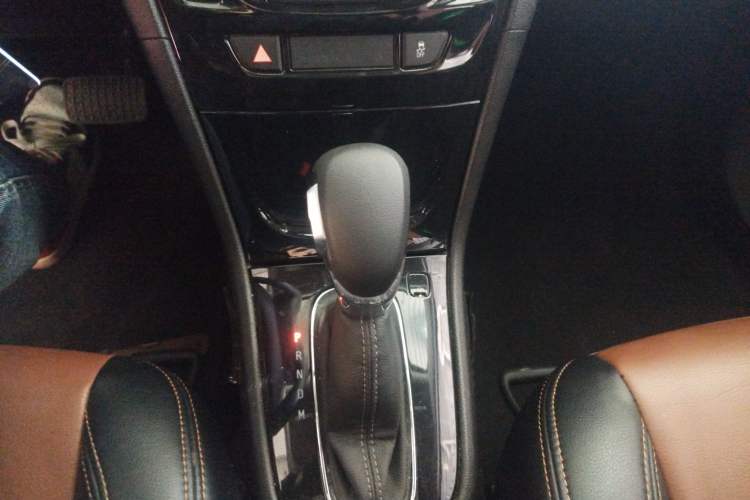 Used Buick Encore 2016 18T Automatic Two-Wheel Drive Urban Leading Edition
