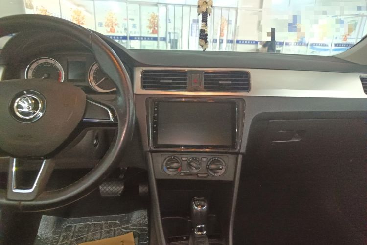 Used Skoda Rapid 2019 1.5L Automatic Comfort Edition China V Standard Audio And AC Panel