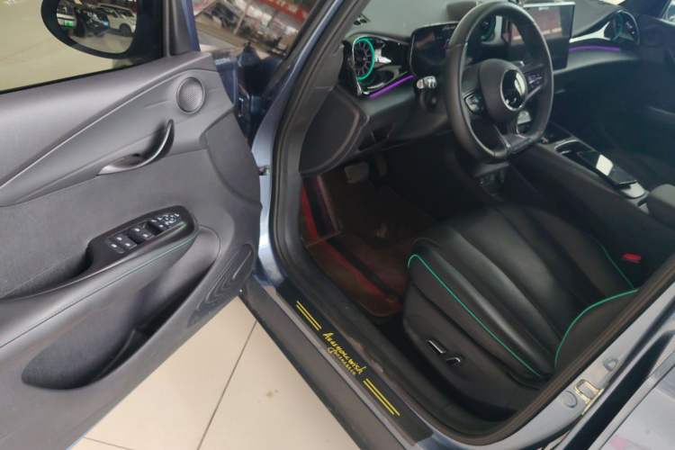 Used BYD Dolphin 2025 Intelligent Driving Version 410 km Fashion Edition