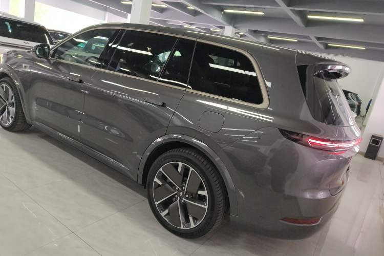 Used Li Auto L9 2025 Pro Smart Refreshed Edition
