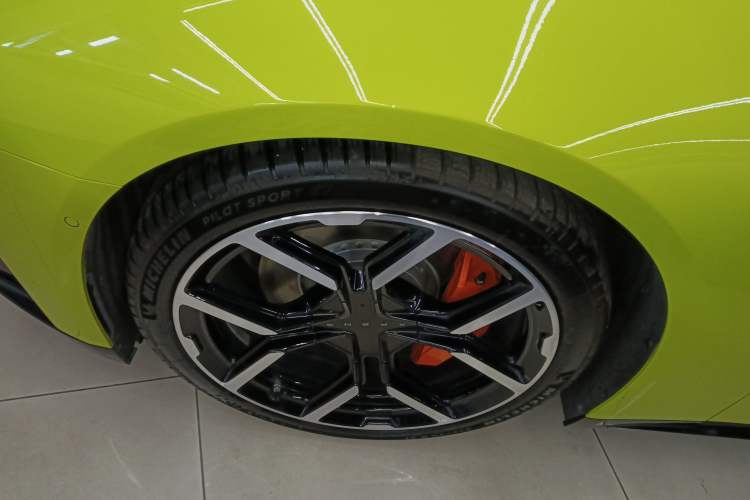 Used XPeng P7 2025 Model—702 Long Range Ultra Exterior 2