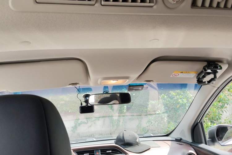 Used Venucia M50V 2017 1.6L XL CVT Luxury Edition
