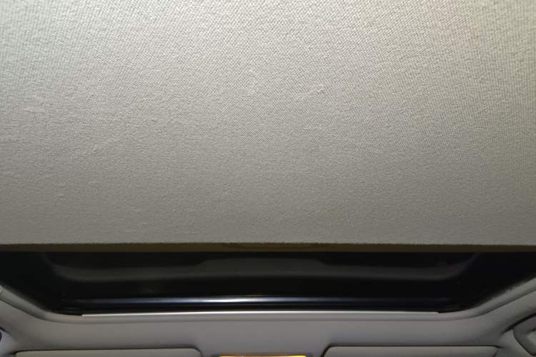 Used Toyota Camry 2016 Dual-Engine 2.5 HG 10th Anniversary Deluxe Navigation Edition