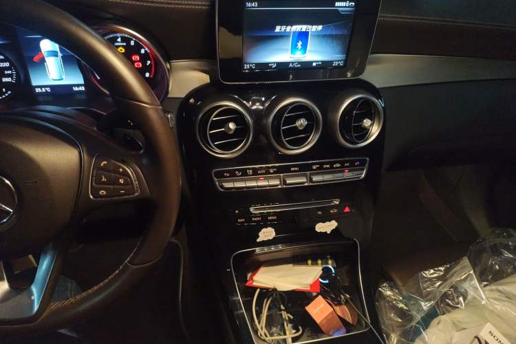 Used Mercedes-Benz GLC 2019 GLC 200 L 4MATIC Audio And AC Panel