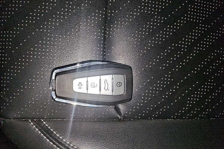 Used Geely Auto Emgrand 2023 4th Generation Champion Edition 1.5L CVT Prestige Model Vehicle Key