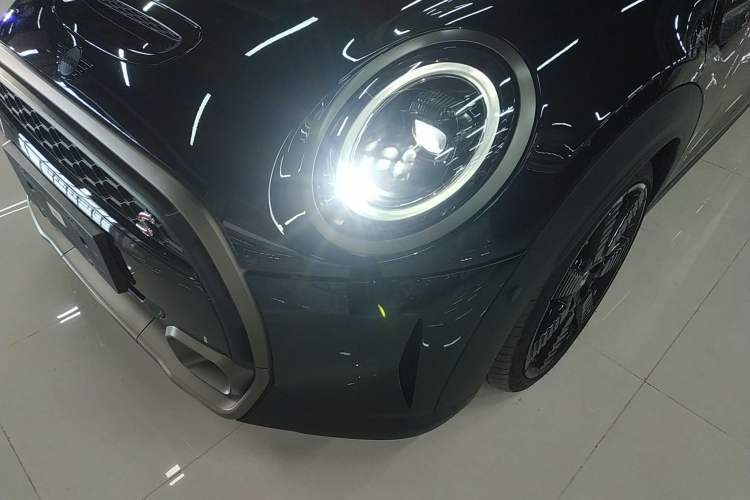 Used MINI 2023 Facelift 2.0T COOPER S Artist Five-Door Edition
