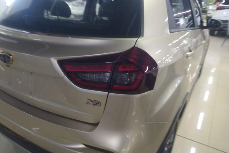 Used Geely Auto Vision X3 2019 Upgraded Model 1.5L CVT Prestige Version Right Rear Taillight
