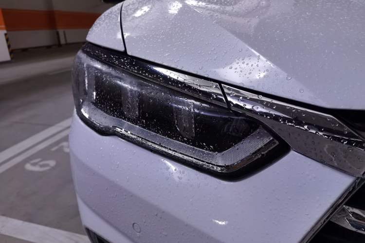 Used BYD Song Pro 2019 1.5T Automatic Luxury Model Right Front Headlight