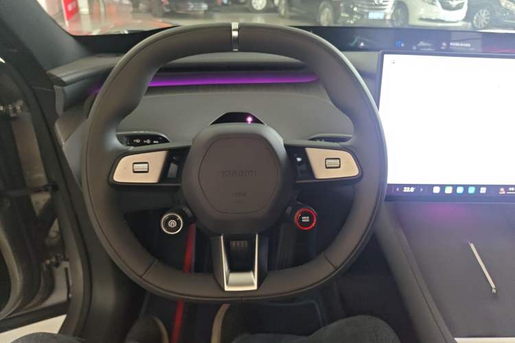 Used Xiaomi Auto YU7 2025 Ultra-Long Range Rear-Wheel Drive Version Steering Wheel