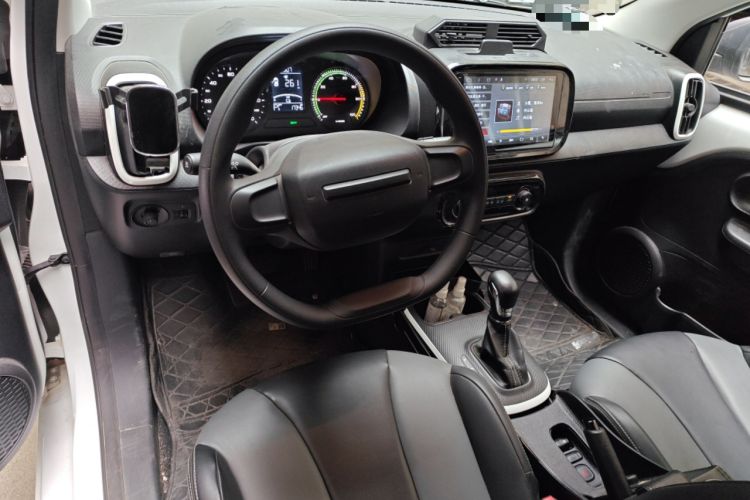 Used Roewe Clever 2022 311km QiQi BoBo Edition Center Console