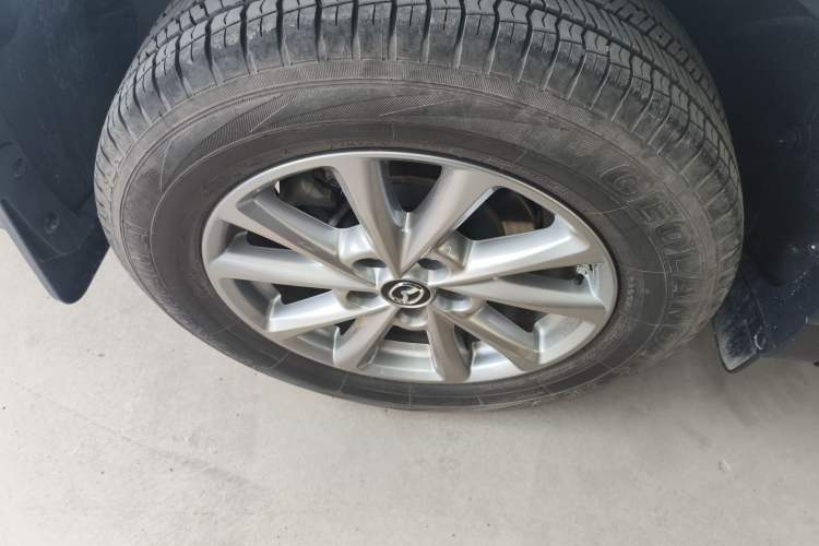 Used Mazda CX-5 2024 2.0L Automatic Two-Wheel Drive ZhiShang Version Right Rear Wheel Hub