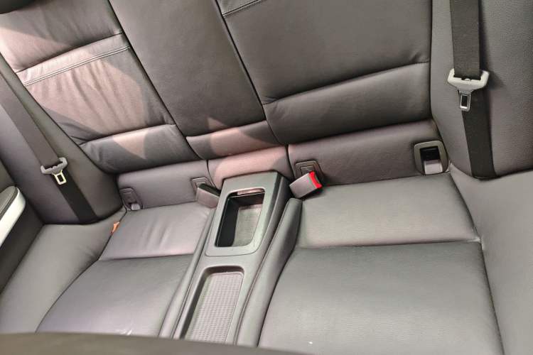 Used BMW 3 Series 2011 320i Coupe Left Rear Seat