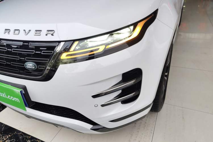 Used Land Rover Range Evoque 2024 Aurora L 249 PS Prestige Light-Chasing Edition