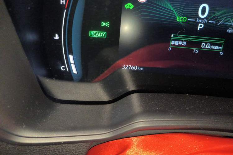 Used Toyota Corolla Cross 2023 Dual-Motor 2.0L Pioneer Edition Odometer Close Up