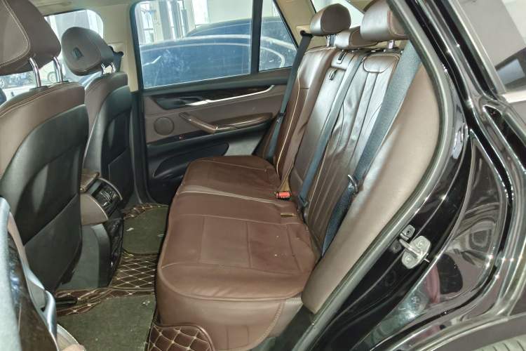 Used BMW X5 2015 xDrive28i
