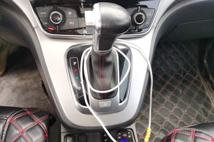 Used Haval H6 2015 Sport Edition 1.5T Automatic Two-Wheel Drive Luxury Model