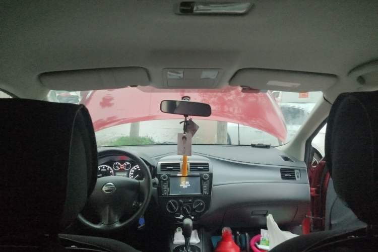 Used Nissan Tiida 2011 1.6L CVT Comfort Model