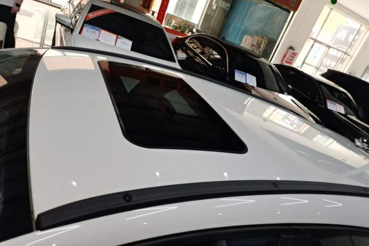 Used Qoros 3 2016 Urban SUV 1.6T Automatic Zhiyue Model