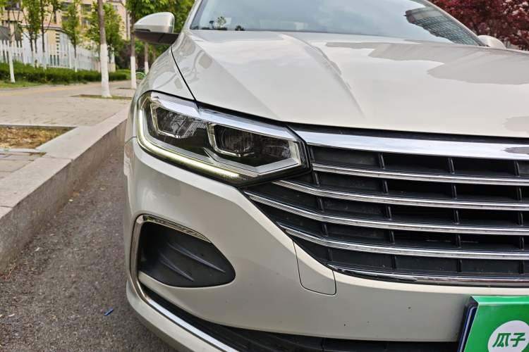 Used Volkswagen Lavida 2023 280TSI DSG Full-Comfort Edition Right Front Headlight