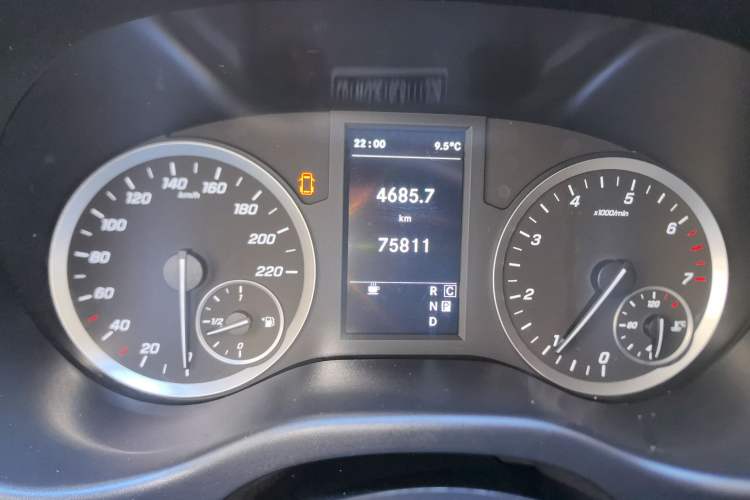 Used Mercedes-Benz Vito 2020 2.0T Elite Version 7 Seats
