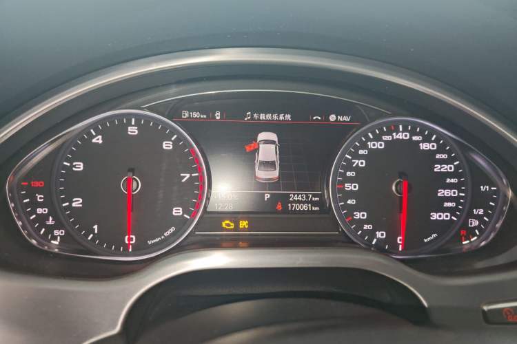 Used Audi A8 2014 A8L 45 TFSI quattro Comfort model
