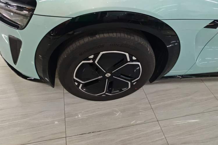 Used Xiaomi Auto YU7 2025 Ultra-Long Range Rear-Wheel Drive Version
