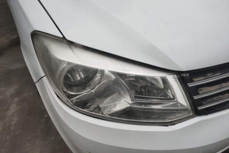 Used Dongfeng Fengon 330 2014 1.5L Manual Utility Version DK15