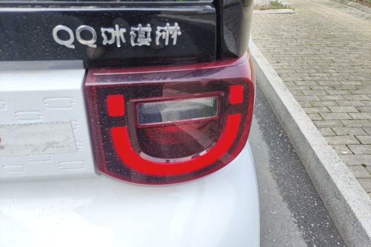 Used Chery QQ QQ Ice Cream 2022 120km Conical Shape Lithium Iron Phosphate
