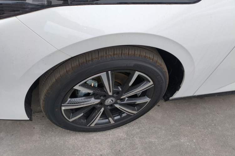 Used CHANGAN Eado 2025 Blue Whale 1.5T 500Bar Prestige Model
