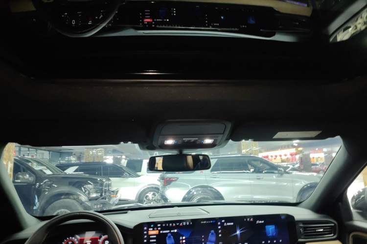 Used Ford Explorer 2023 EcoBoost 285 Kunlun Peak Edition 6-Seater
