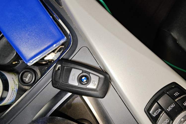 Used BMW 3 Series 2016 320Li Fashion Model Vehicle Key