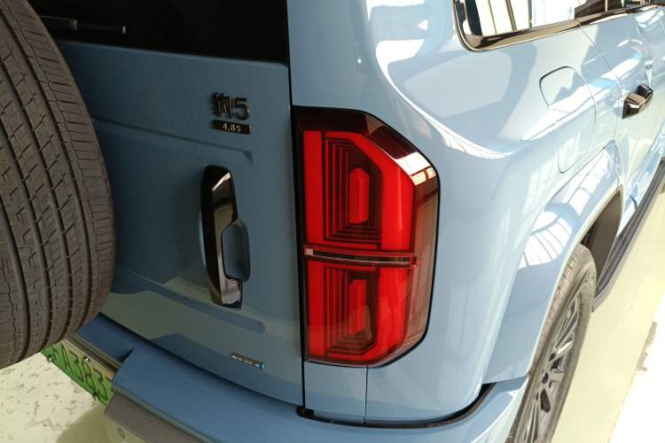 Used Formula Leopard 5 2025 TianShen Intelligent Driving Ultra Edition Right Rear Taillight