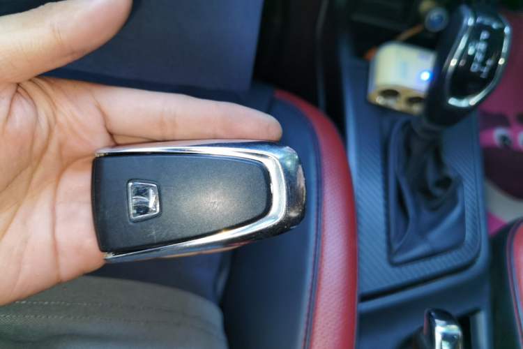 Used Luxgen U5 SUV 2017 1.6L CVT Jazz Edition
