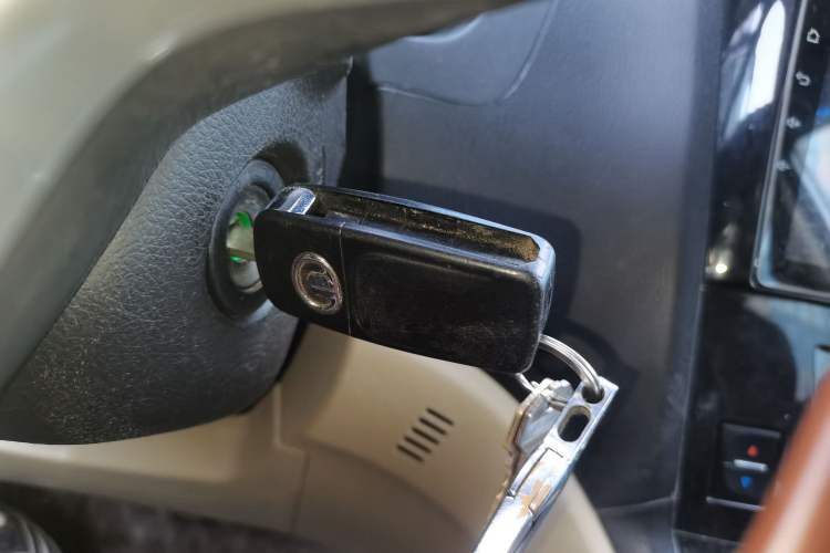 Used Haval H6 2011 2.0L Manual Two-Wheel Drive Elite Version