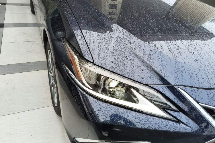 Used Lexus ES 2022 300h Excellence Edition Right Front Headlight