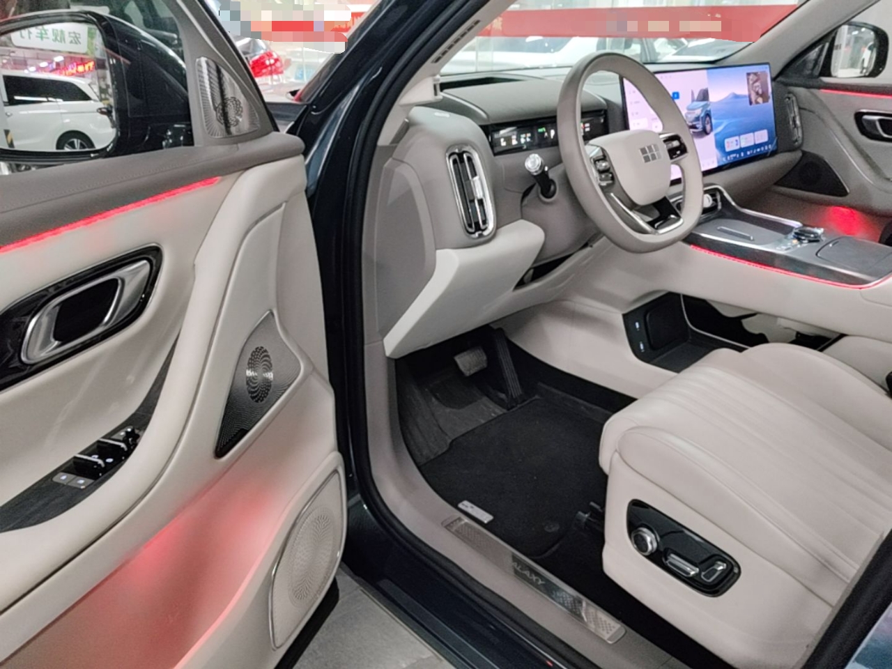 Geely Galaxy M9 2025 Model 230km Two-Wheel-Drive Exploration Edition — снимка 18