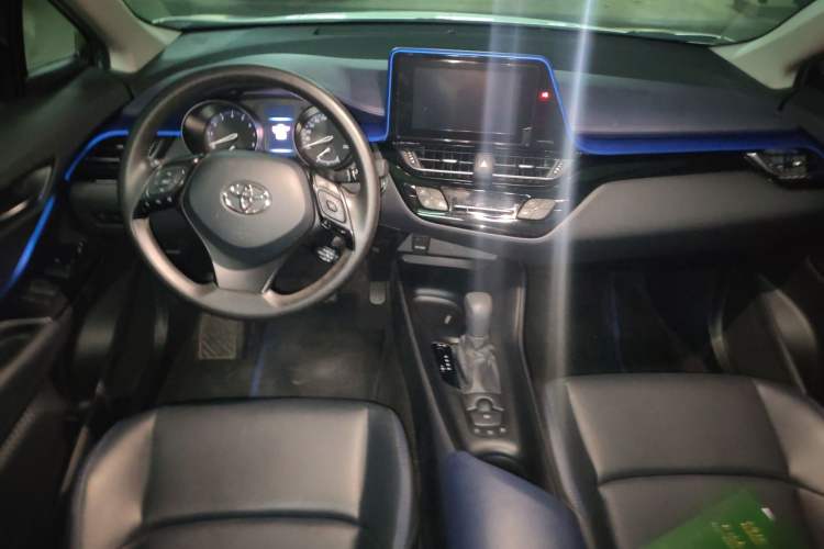 Used Toyota C-HR 2022 2.0L Leading Edition Center Console