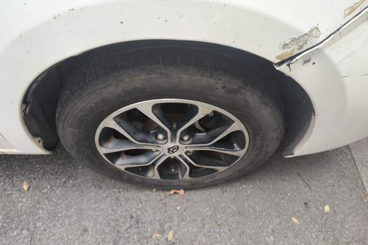 Used CHANGAN KAICHENG Oushang A600 2016 1.5L Manual Elite 7-Seater Right Front Wheel Hub