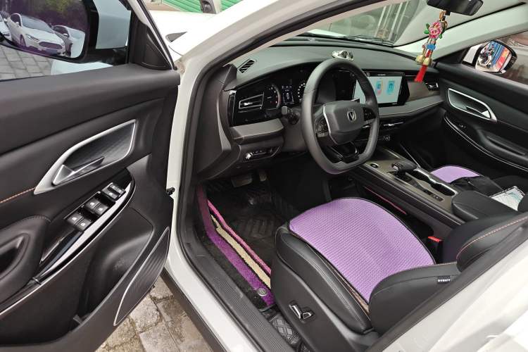 Used CHANGAN X7 PLUS 2024 1.5T Automatic Smart Enjoyment 5-Seater Driver Seat