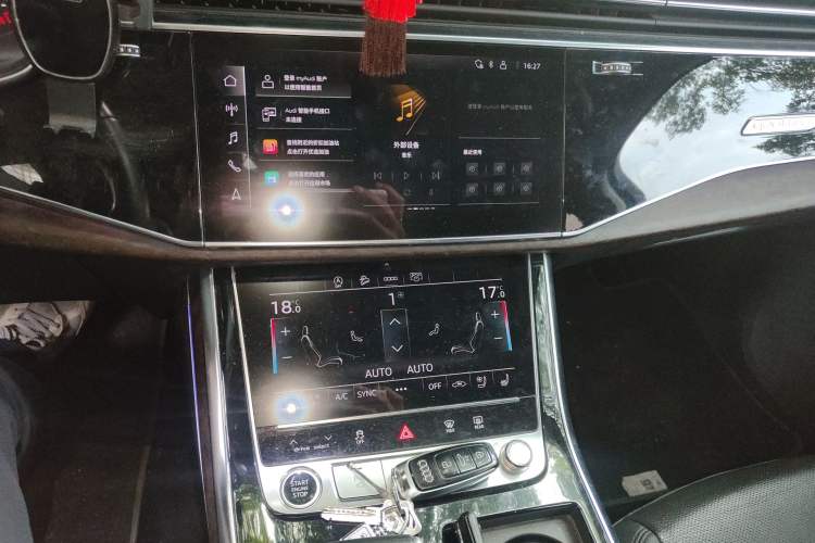 Used Audi Q7 2022 45 TFSI quattro S line Sport Edition Audio And AC Panel