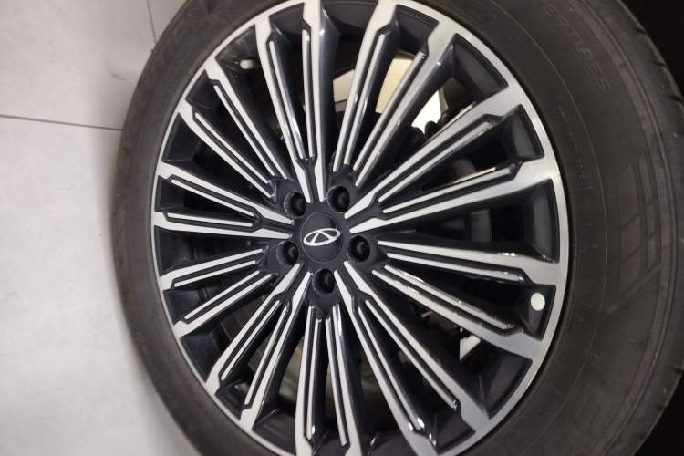 Used Chery Tiggo 9 C-DM 2025 1.5T 106KM Ultra-Comfort Edition 5 Seats Lithium-NMC
