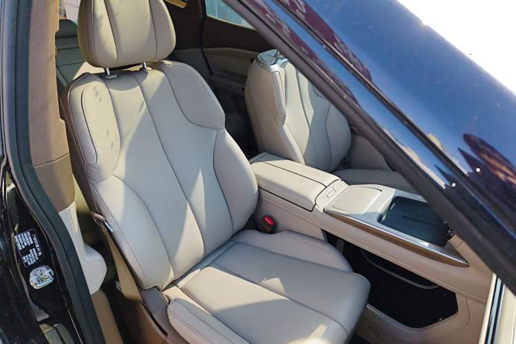 Used Hyptec HT 2023 670 Rear-Drive Ultra-High-Voltage NDA Version