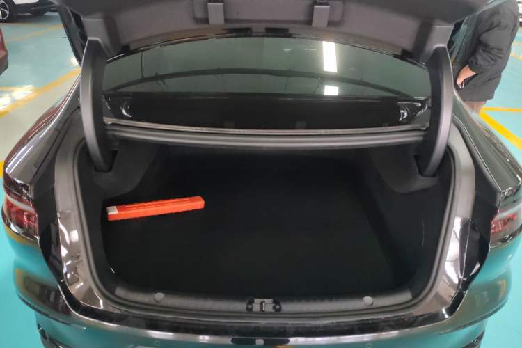 Used BYD Han 2025 DM-i Intelligent Driving Edition 125KM LiDAR Flagship Model
