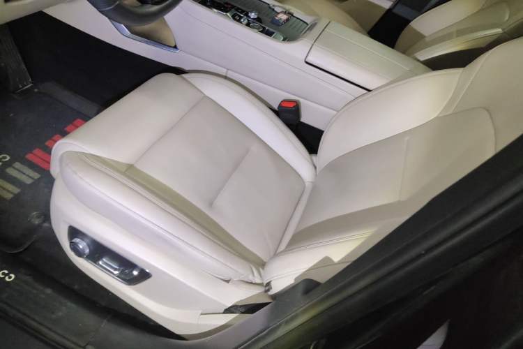 Used Lynk & Co 09 EM-P 2024 2.0TD EM-P Four-Wheel Drive ULTRA Six-Seater
