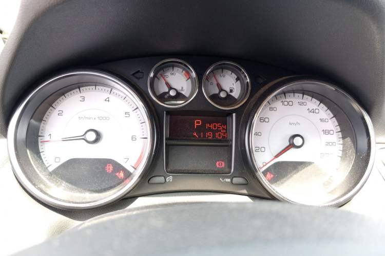 Used Peugeot 308 2014 Enjoy Edition Classic 1.6L Automatic Premium Model Instrument Cluster