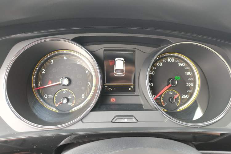 Used Volkswagen Tiguan L 2019 Updated Version 330TSI Automatic Two-Wheel Drive Panoramic Comfort Edition China VI Standard Instrument Cluster