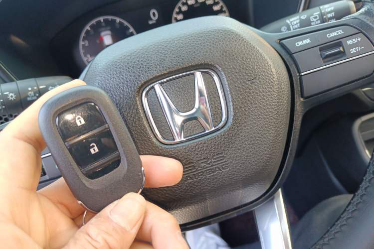 Used Honda CR-V 2024 240TURBO Two-Wheel-Drive Active Version 5 Seats Interior 1