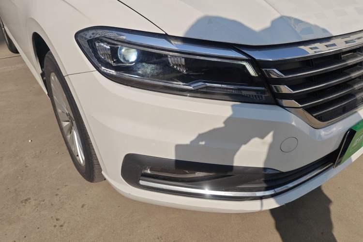 Used Volkswagen Lavida 2021 1.5L Automatic Vision Edition Right Front Headlight